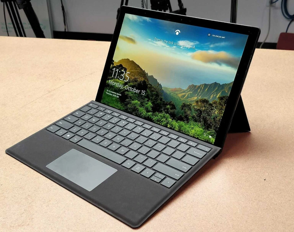 [MICSURPRO6-012] Microsoft Surface Pro 6 x360 (256GB, 8GB)