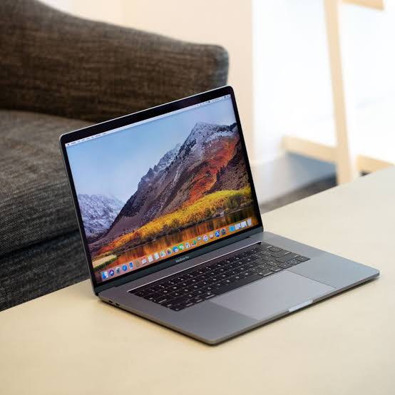 MacBook Pro 2018 (15‑inch, Intel)
